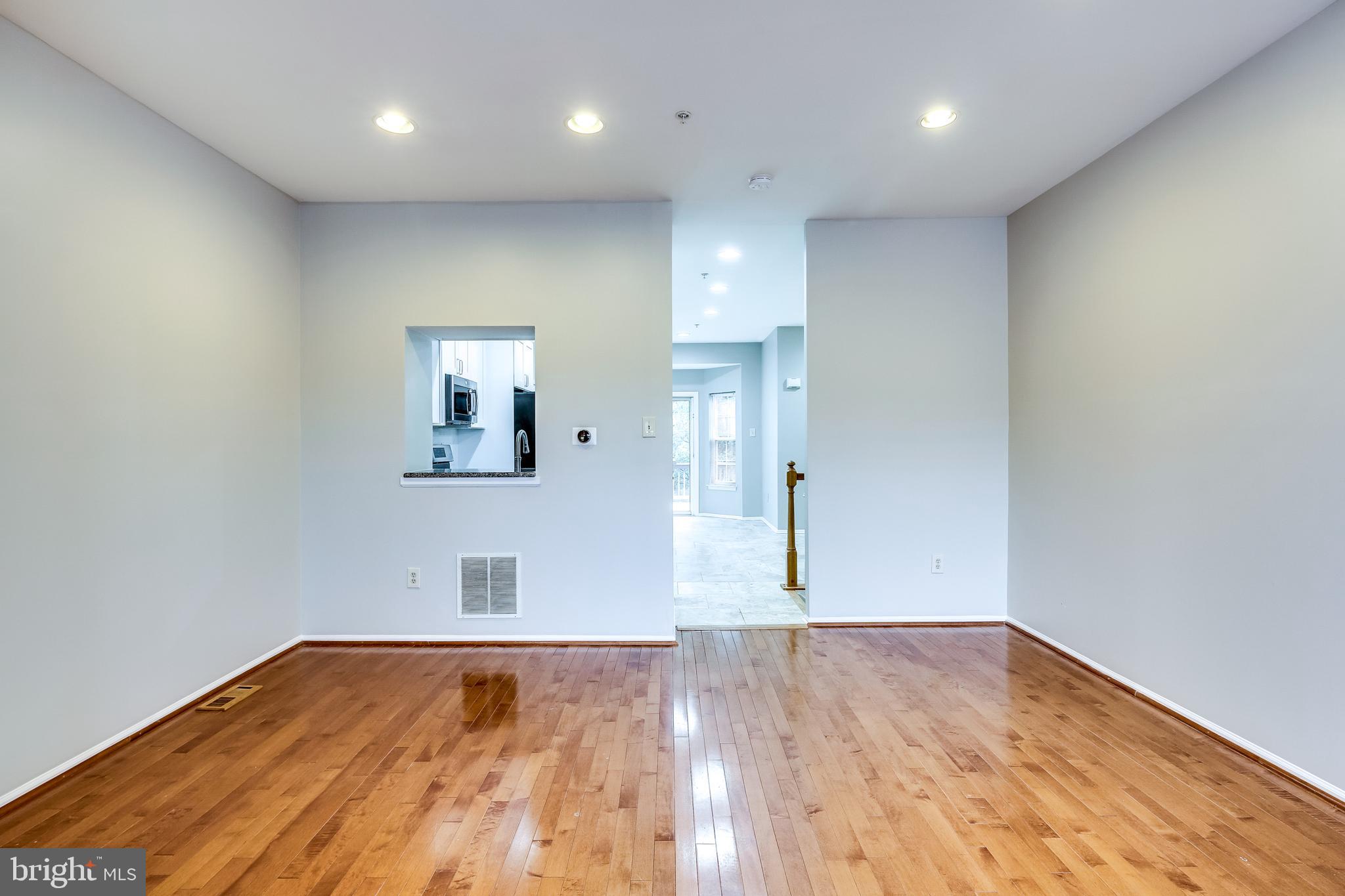 8407 Glad Rivers Row Columbia, MD 21045 - Photo 12 of 26 Gallery Image 12