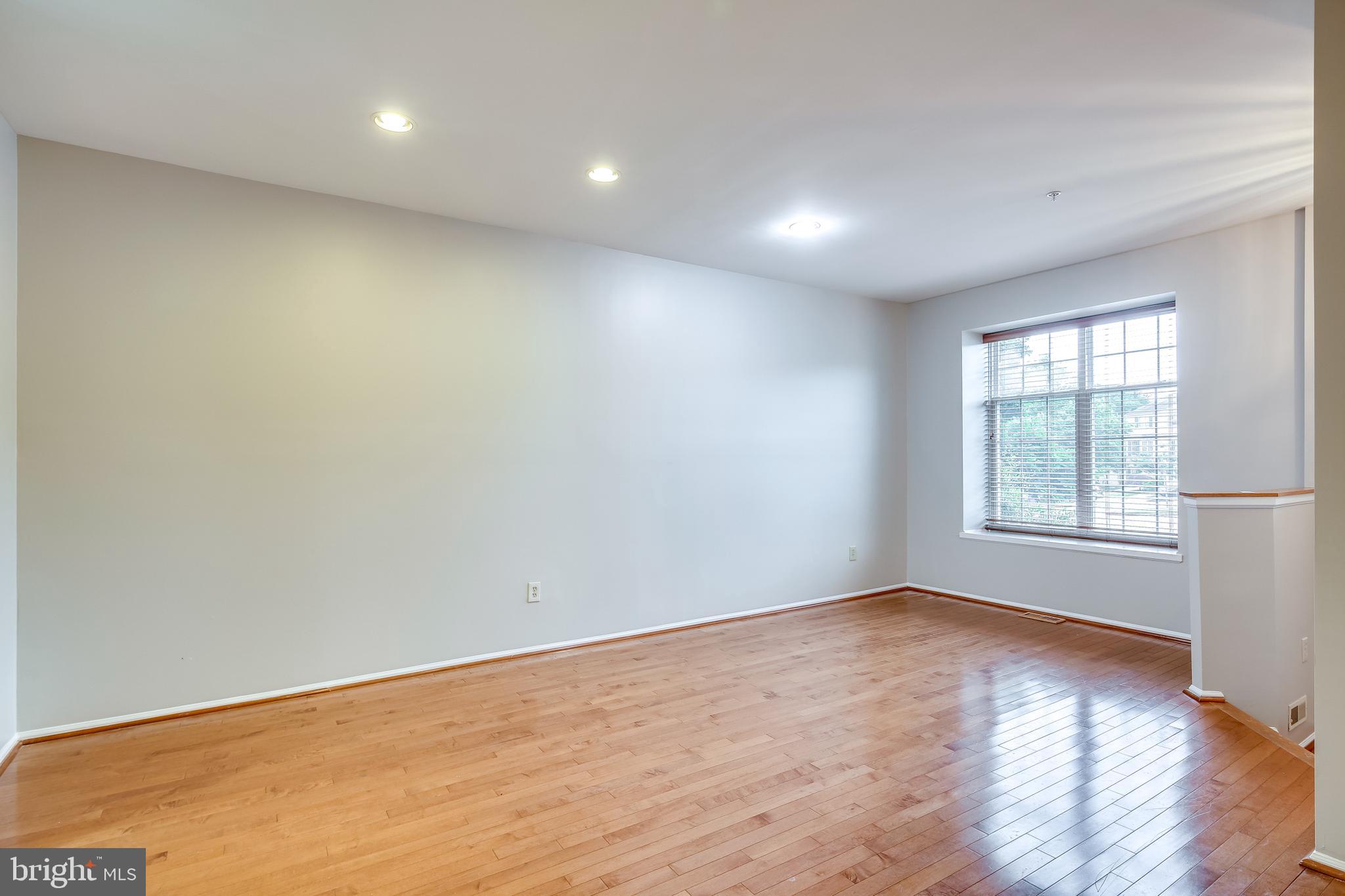 8407 Glad Rivers Row Columbia, MD 21045 - Photo 10 of 26 Gallery Image 10