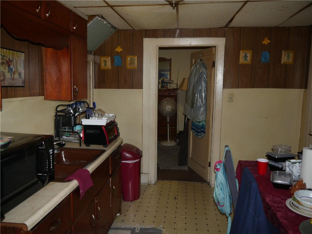 724 West 17th Street Anderson, IN 46016 - Photo 22 of 30
