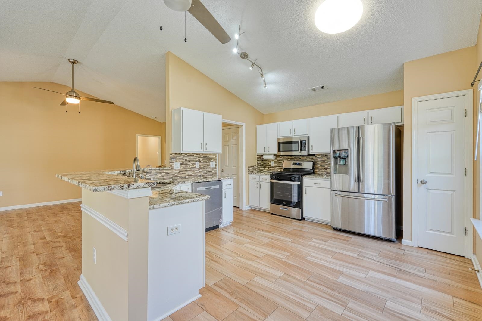 307 Valhalla Lane Simpsonville, SC 29681 - Photo 15 of 47 Gallery Image 15