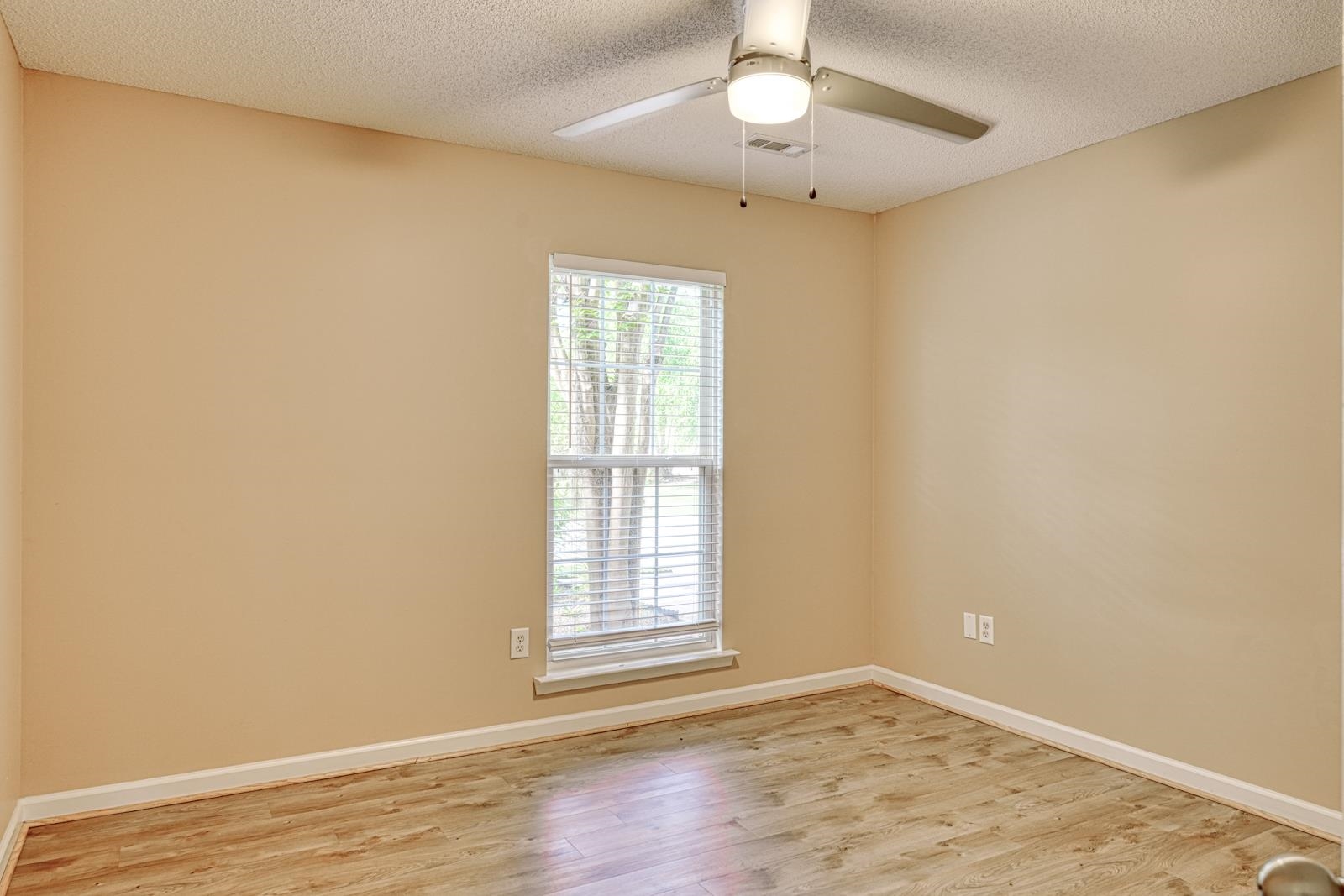 307 Valhalla Lane Simpsonville, SC 29681 - Photo 16 of 47 Gallery Image 16