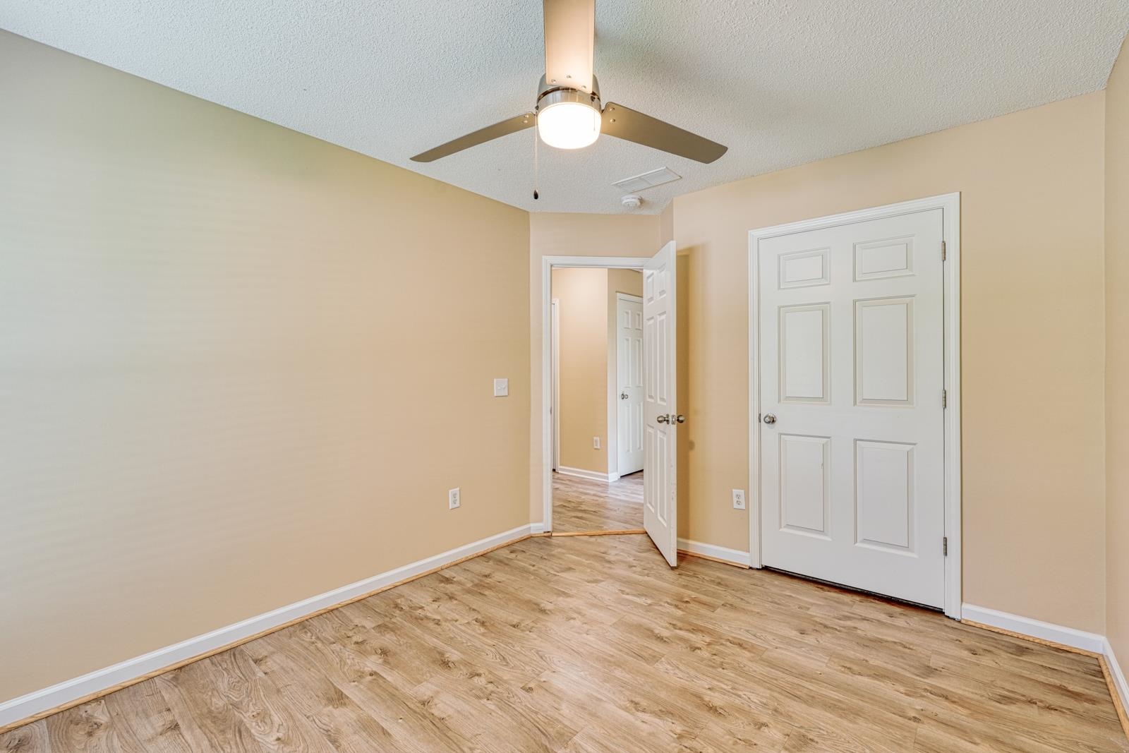 307 Valhalla Lane Simpsonville, SC 29681 - Photo 19 of 47 Gallery Image 19