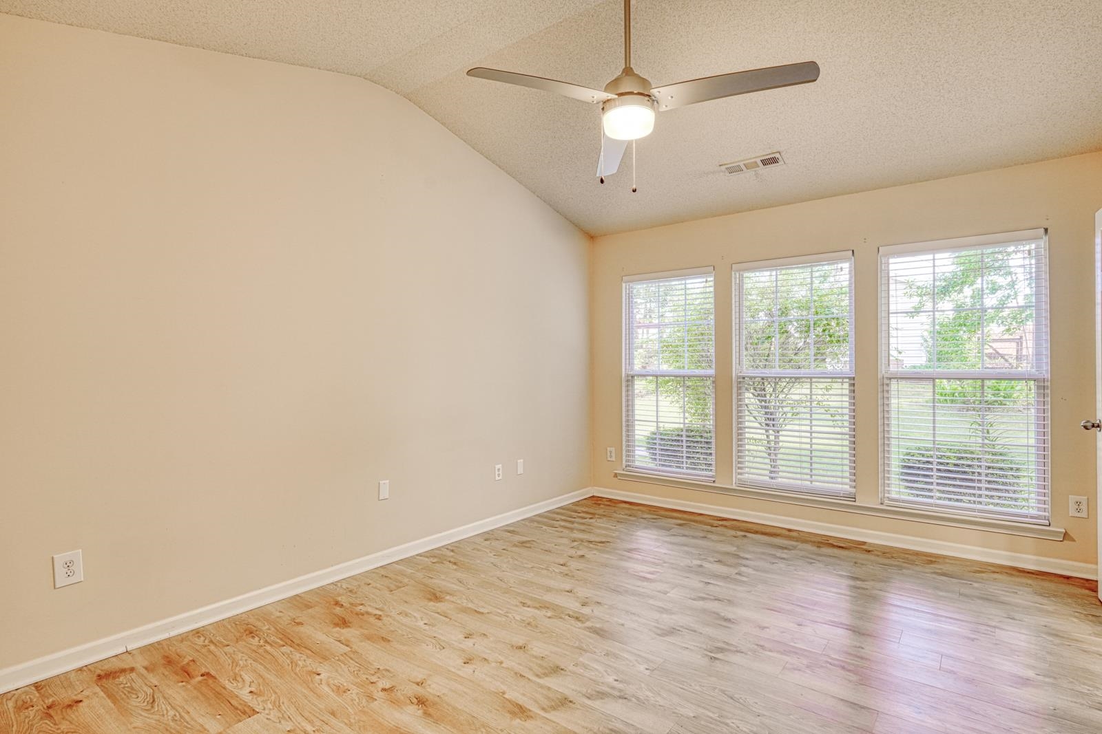 307 Valhalla Lane Simpsonville, SC 29681 - Photo 25 of 47 Gallery Image 25