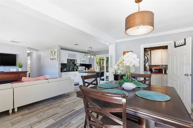 $460,000 | 10405 North Woodmere Road, Tampa, FL 33617