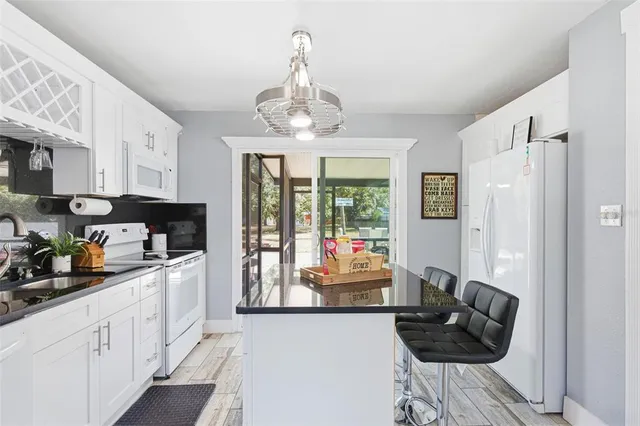 $460,000 | 10405 North Woodmere Road, Tampa, FL 33617