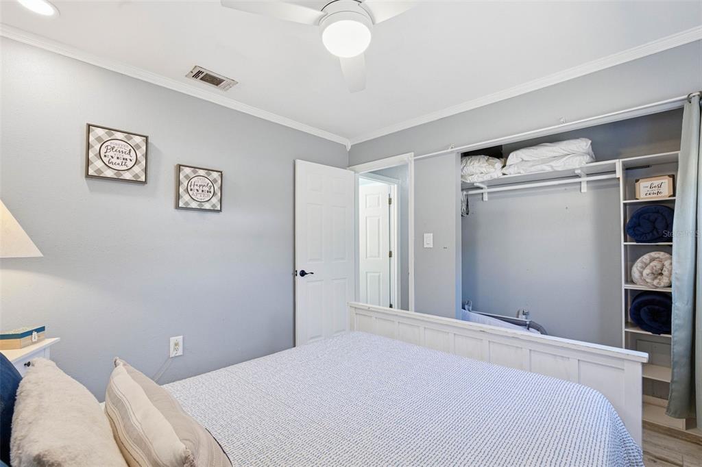 10405 North Woodmere Road Tampa, FL 33617 - Photo 23 of 58