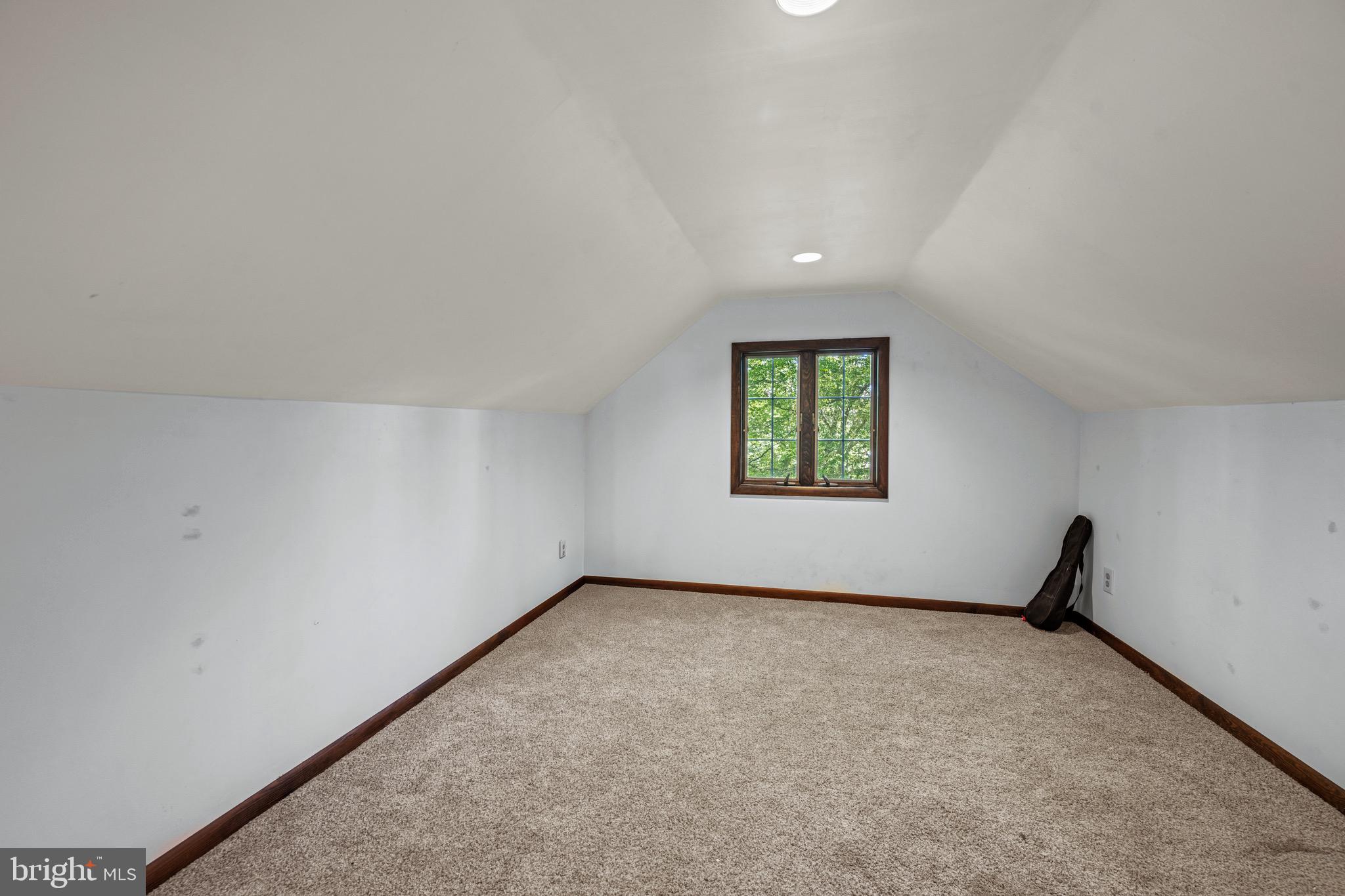 717 Hillen Road Baltimore, MD 21286 - Photo 38 of 61 Bedroom 5 sitting room
