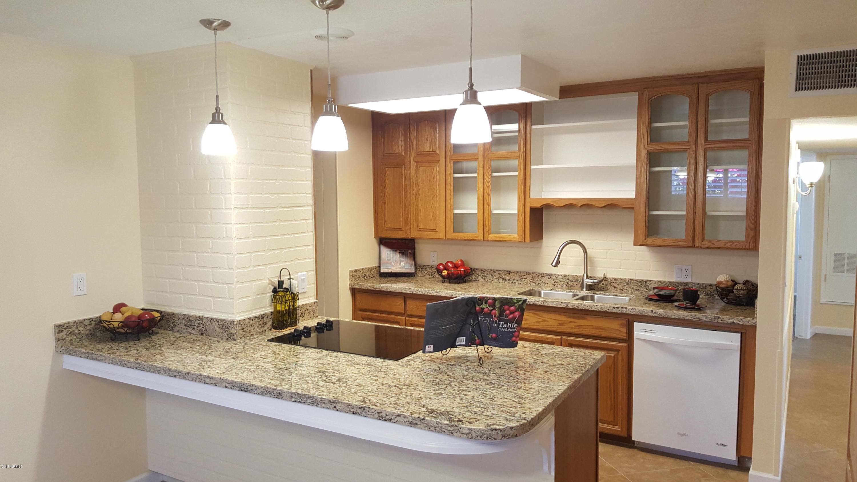 3102 West Charter Oak Road Phoenix, AZ 85029 - Photo 9 of 32 20180221_102504