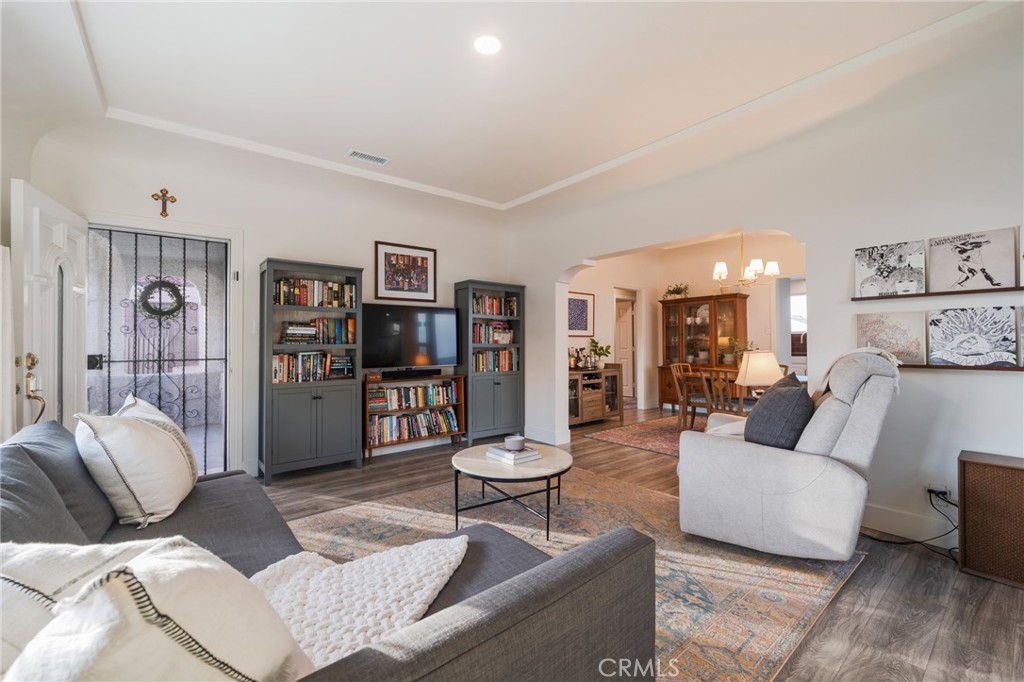 1931 West 68th Street Los Angeles, CA 90047 - Photo 14 of 29 a living room with furniture and white walls