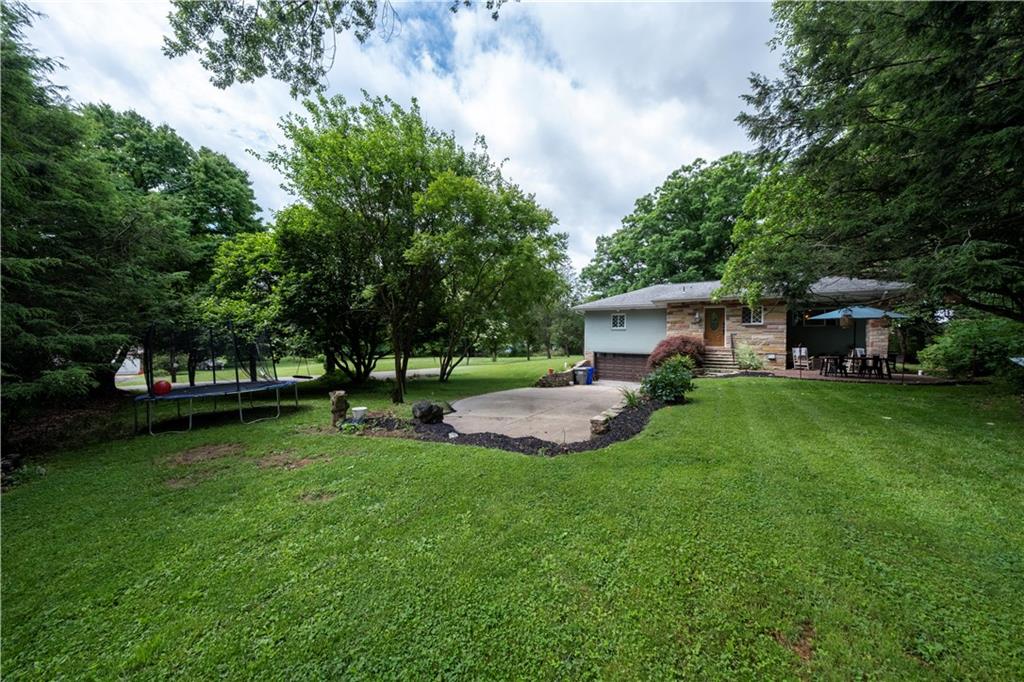 109 Oak Ridge Drive Butler, PA 16002 - Photo 3 of 41
