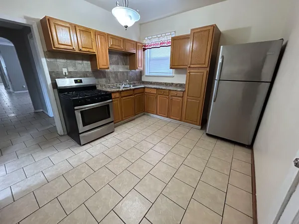 $229,000 | 4228 Ivy Street, East Chicago, IN 46312