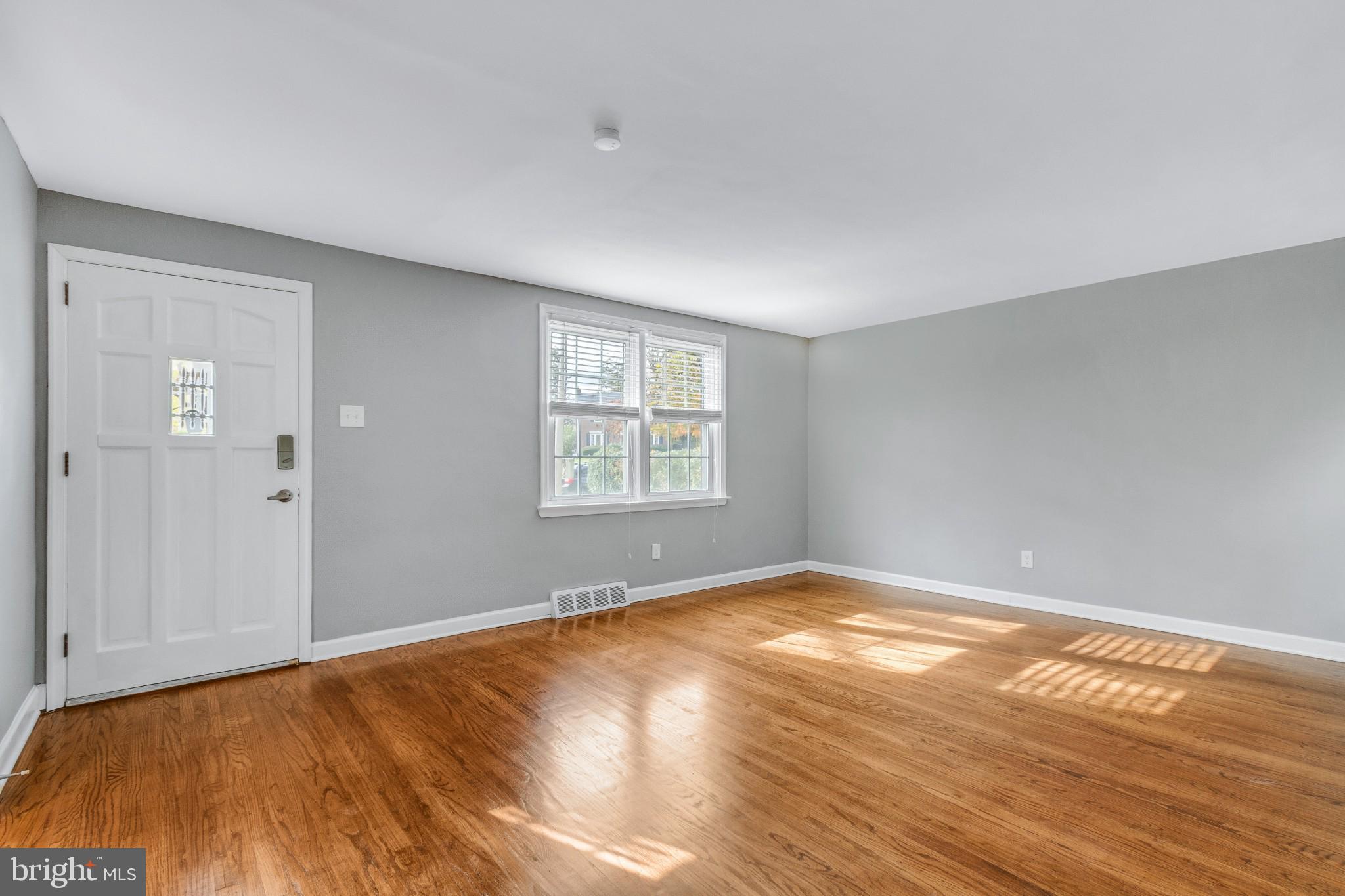 647 Hawarden Road Springfield, PA 19064 - Photo 6 of 29