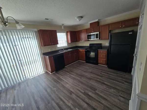 $1,300 | 4259 Dudleys Grant Drive, Unit C, Winterville, NC 28590