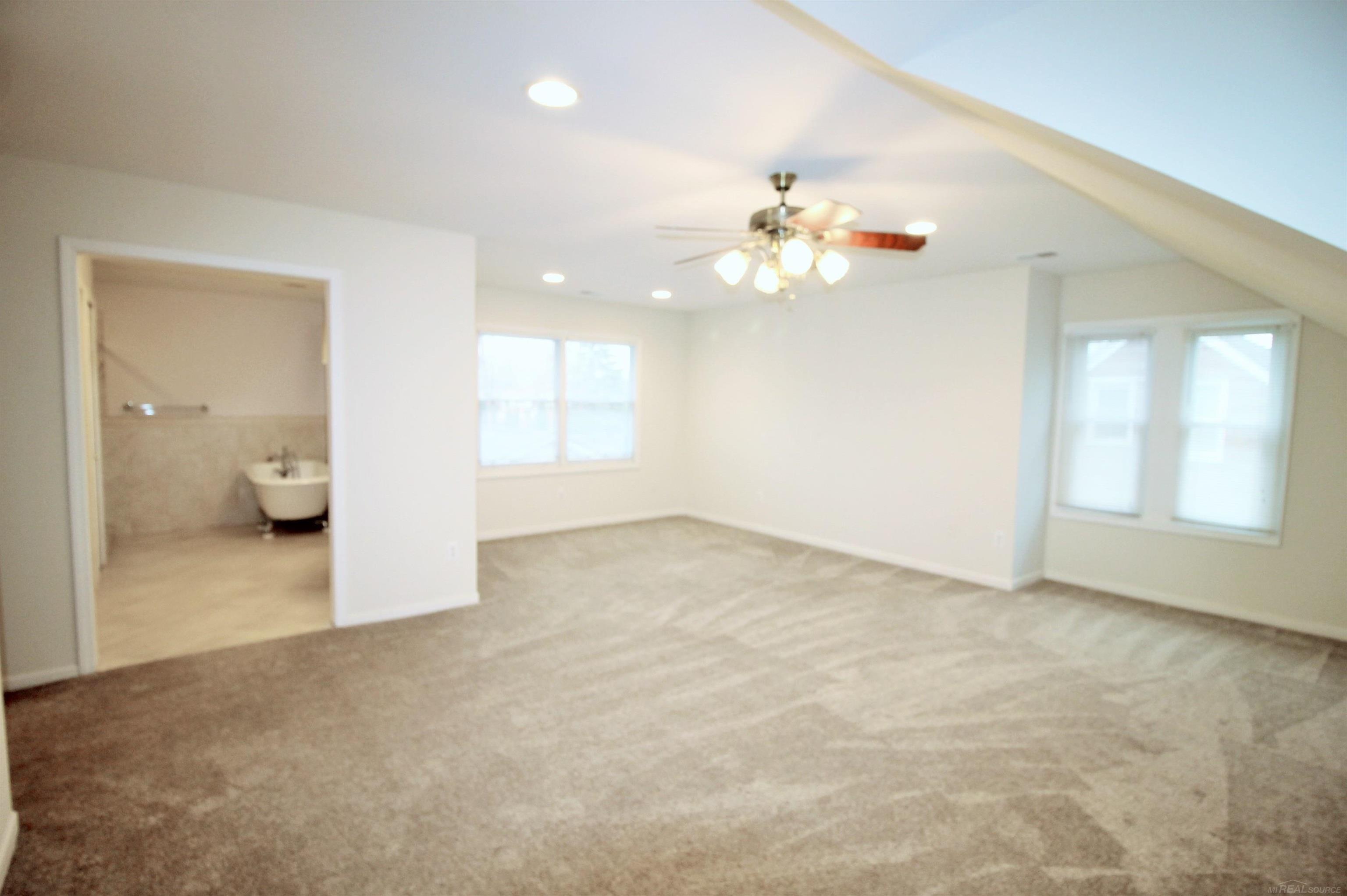 1424 Torrey Road Grosse Pointe Woods, MI 48236 - Photo 29 of 54
