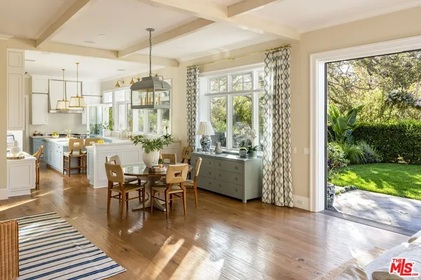 a view of a dining room and livingroom view