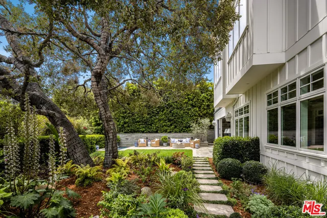 $10,995,000 | 782 Ranch Lane, Pacific Palisades, CA 90272