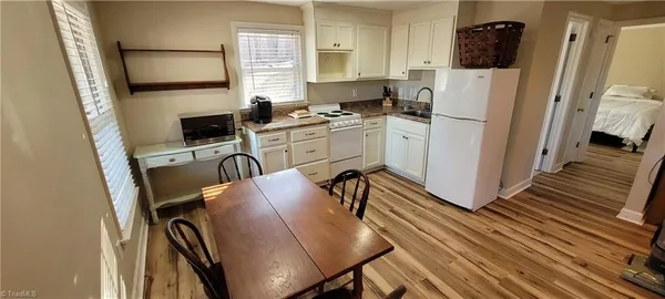 $1,295 | 3001 Foxdown Court, Greensboro, NC 27410