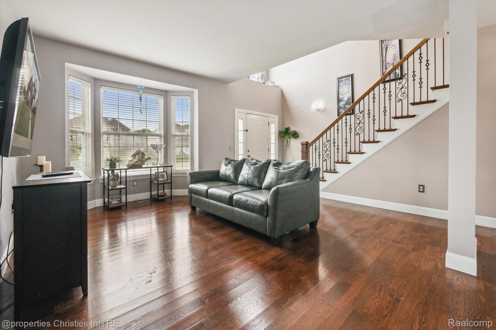 22485 Brantingham Road Macomb, MI 48044 - Photo 8 of 59 Gallery Image 8
