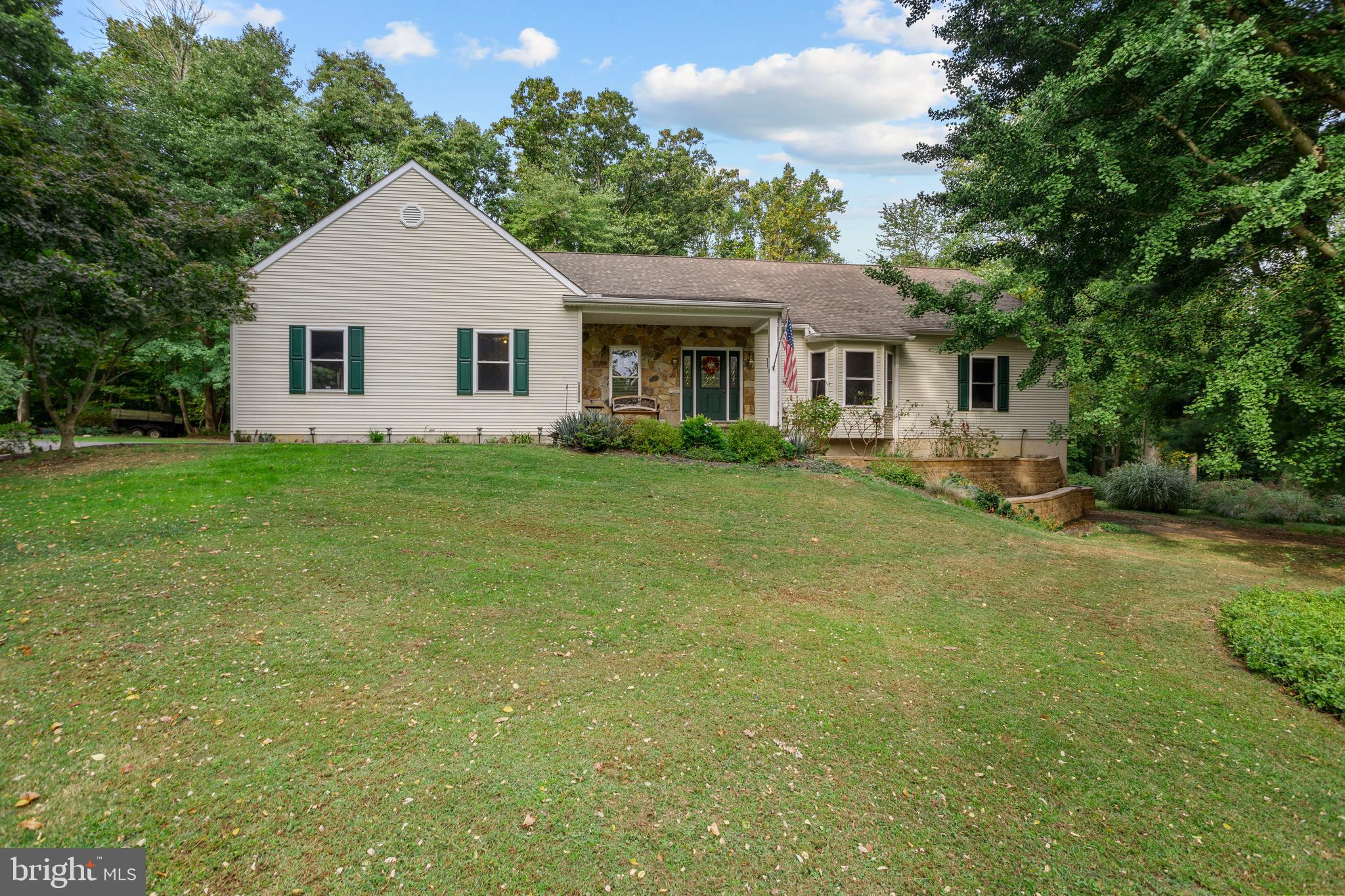 319 Llewelyn Road Chester Heights, PA 19014 - Photo 2 of 55