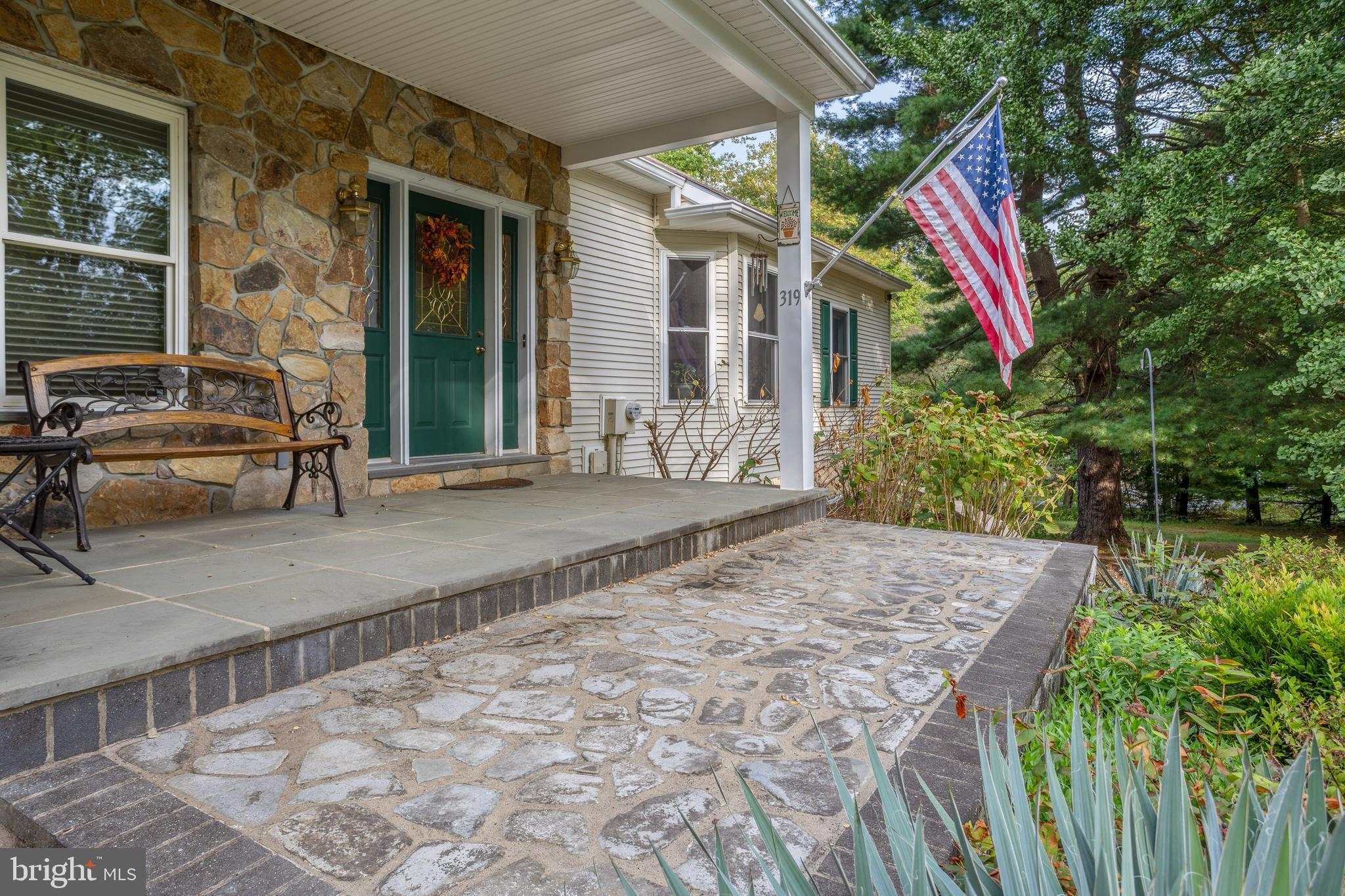 319 Llewelyn Road Chester Heights, PA 19014 - Photo 8 of 55