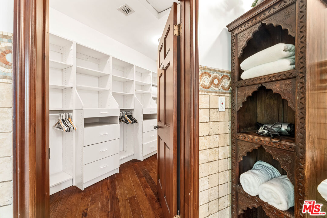 12109 Maxwellton Road Studio City, CA 91604 - Photo 18 of 75