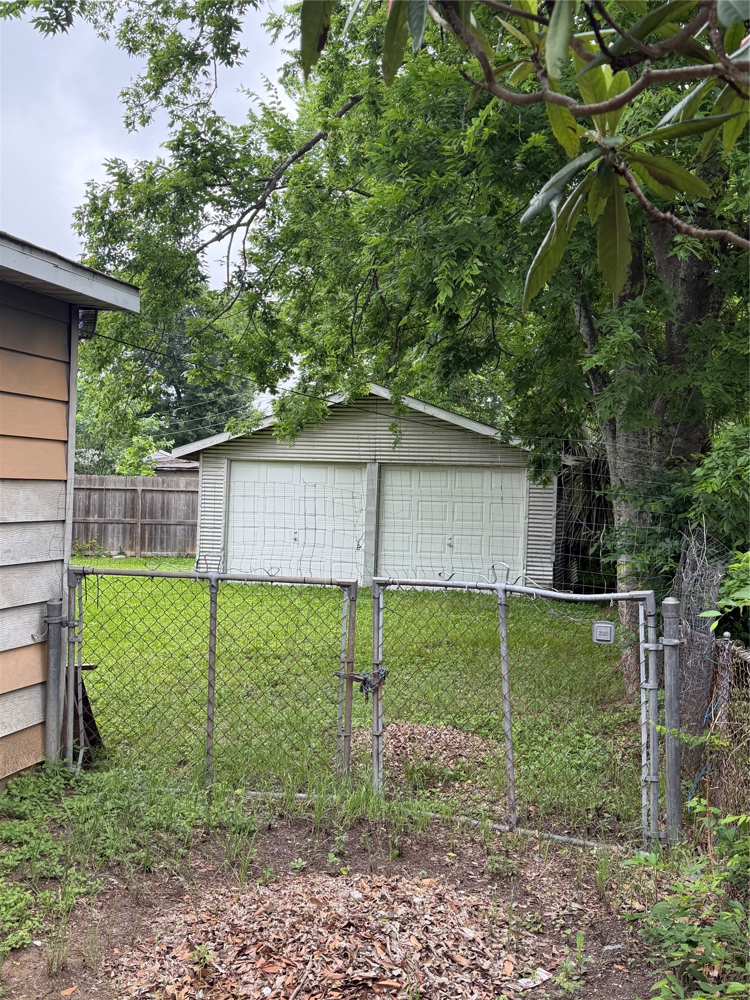 1403 Allen Genoa Road Pasadena, TX 77502 - Photo 9 of 11