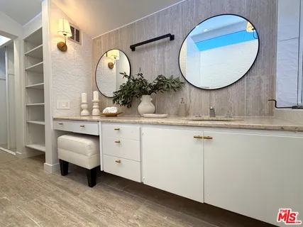 $7,495,000 | 515 North Roxbury Drive, Beverly Hills, CA 90210