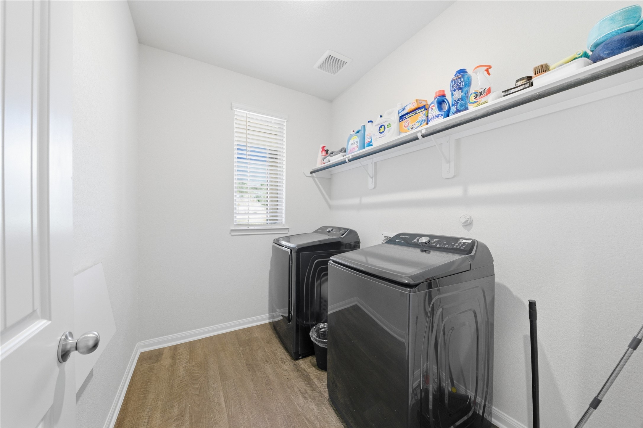 16536 Aransas Conroe, TX 77303 - Photo 29 of 40 a utility room with dryer and washer