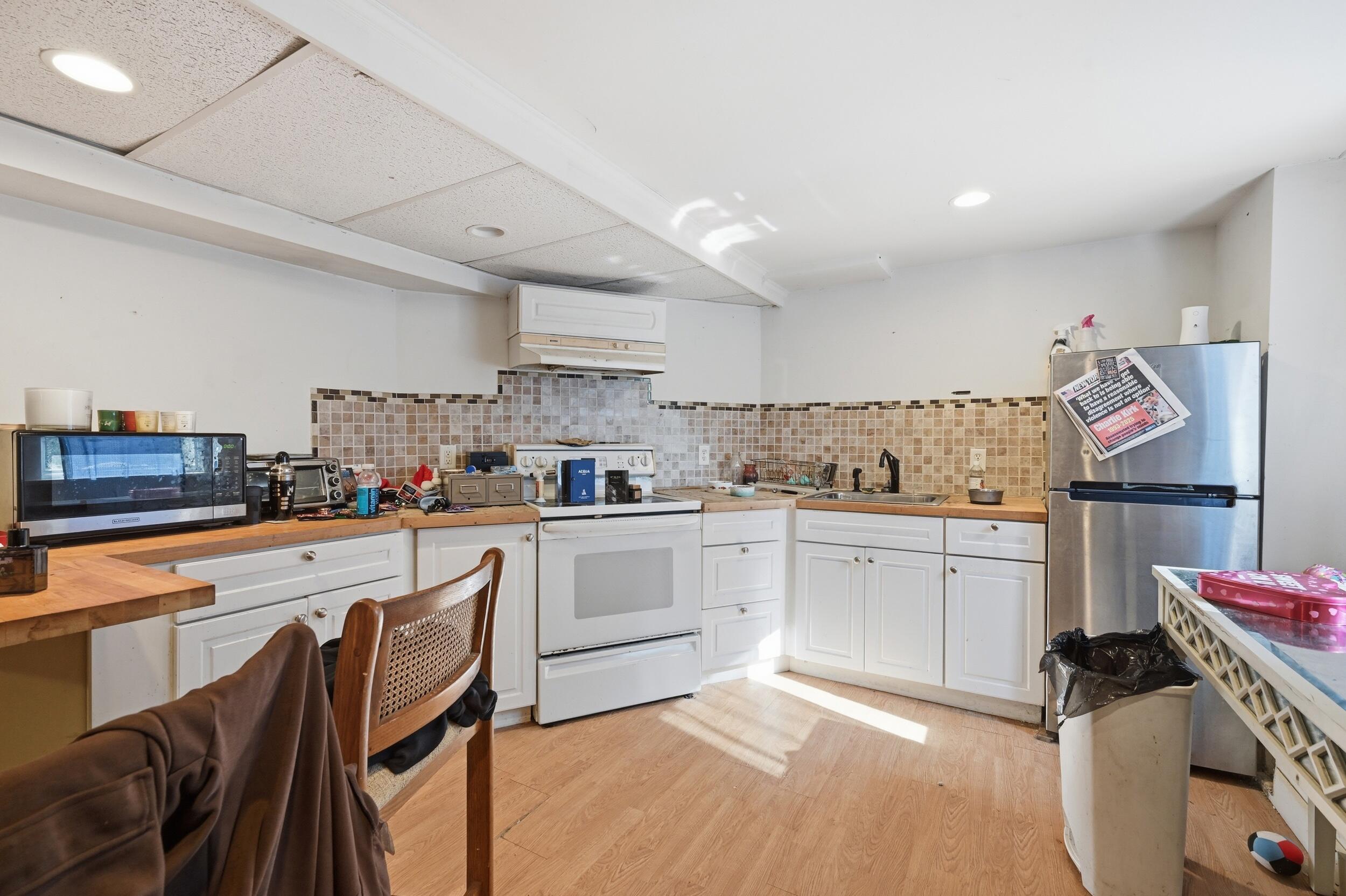 129 Mayfair Road South Dennis, MA 02660 - Photo 25 of 27 36
