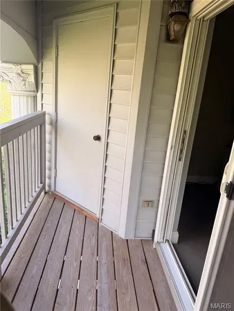 $149,900 | 7409 Triwoods Drive, Unit I, St. Louis, MO 63119