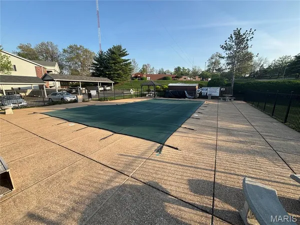 $149,900 | 7409 Triwoods Drive, Unit I, St. Louis, MO 63119