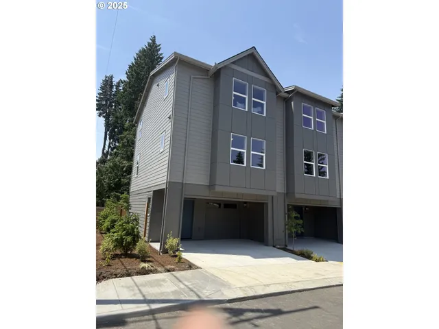 $369,900 | 15153 East Burnside Street, Portland, OR 97233