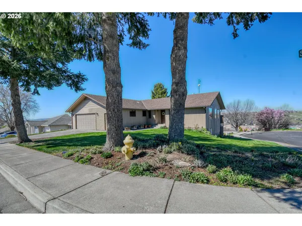 $429,900 | 17 Southeast Kirk Avenue, Pendleton, OR 97801