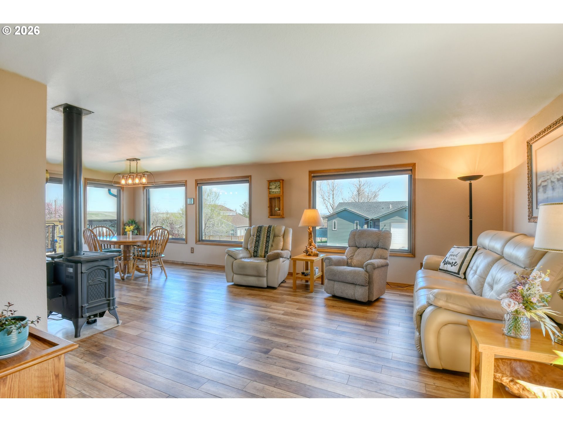 17 Southeast Kirk Avenue Pendleton, OR 97801 - Photo 5 of 42