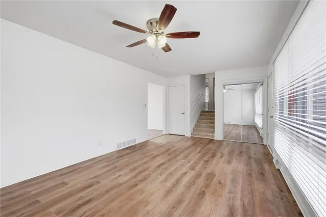 $2,385 | 8631 North Charlotte Street, Kansas City, MO 64155