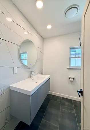 $4,200 | 557 South University Boulevard, Denver, CO 80209