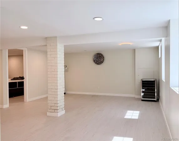 $4,200 | 557 South University Boulevard, Denver, CO 80209