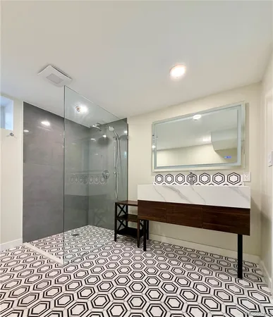 $4,200 | 557 South University Boulevard, Denver, CO 80209