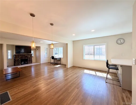 $4,200 | 557 South University Boulevard, Denver, CO 80209