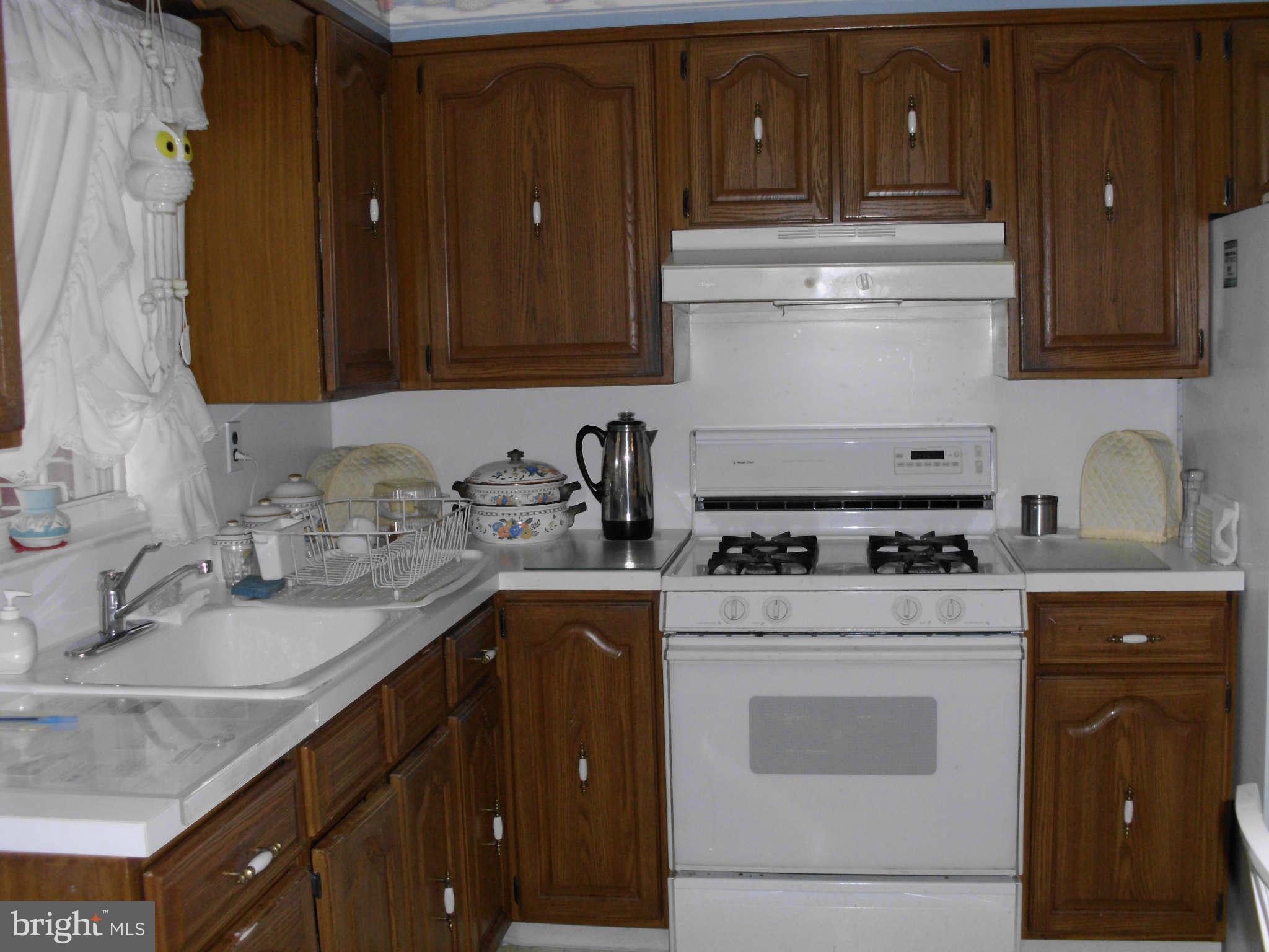 1873 Edgewood Road Baltimore, MD 21286 - Photo 12 of 24 Kitchen