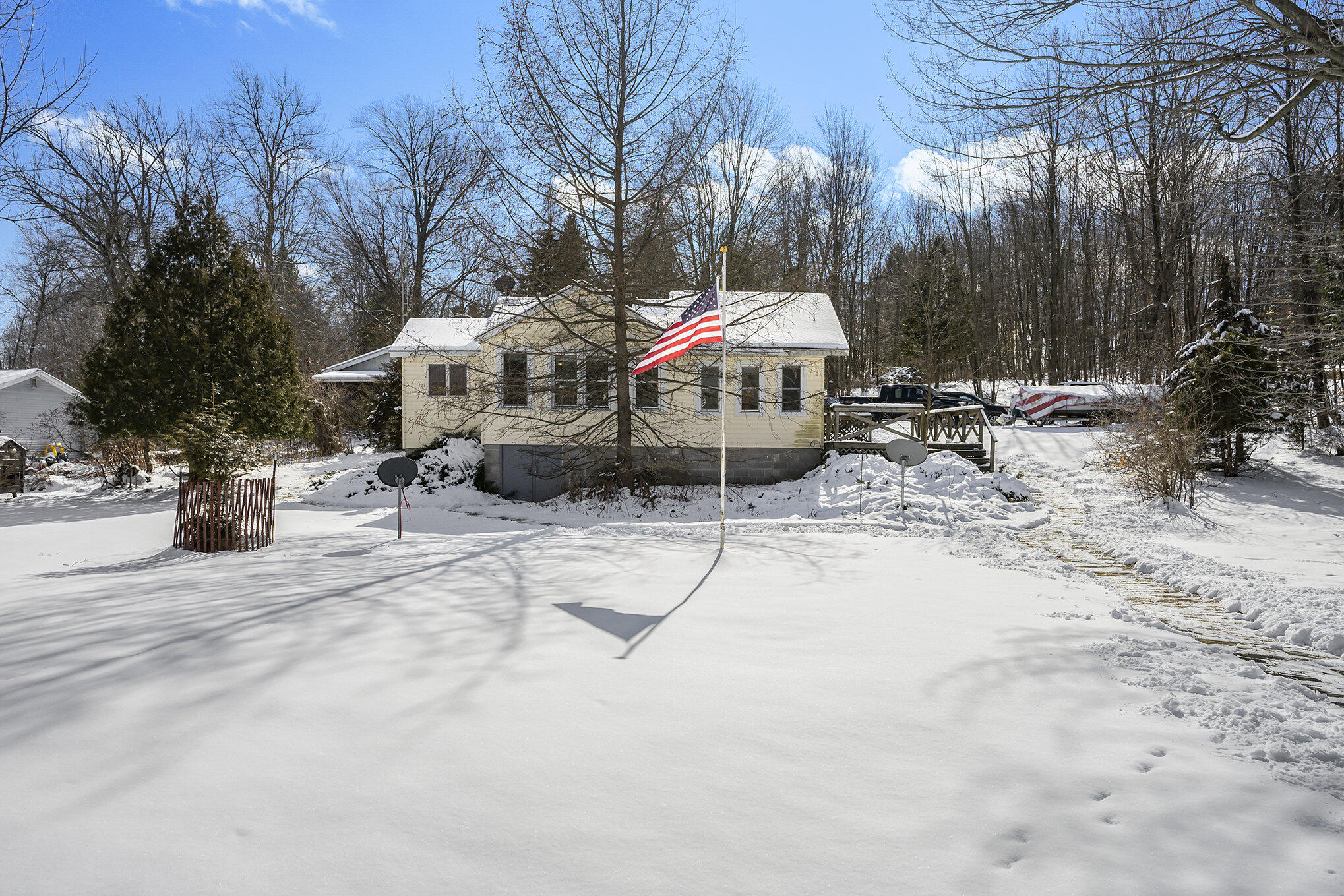 8826 East Buchanan Road Hesperia, MI 49421 - Photo 4 of 24 003_dsc04611