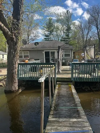 $120,000 | 2693 North River Isle Road, Momence, IL 60954