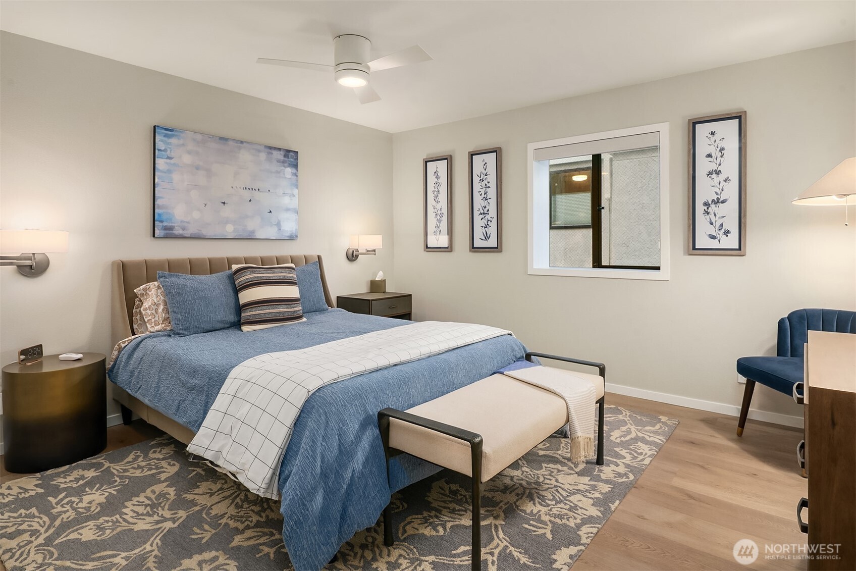 1111 Harbor Avenue Southwest, Unit 200 Seattle, WA 98116 - Photo 22 of 32 a bedroom with a bed and a desk