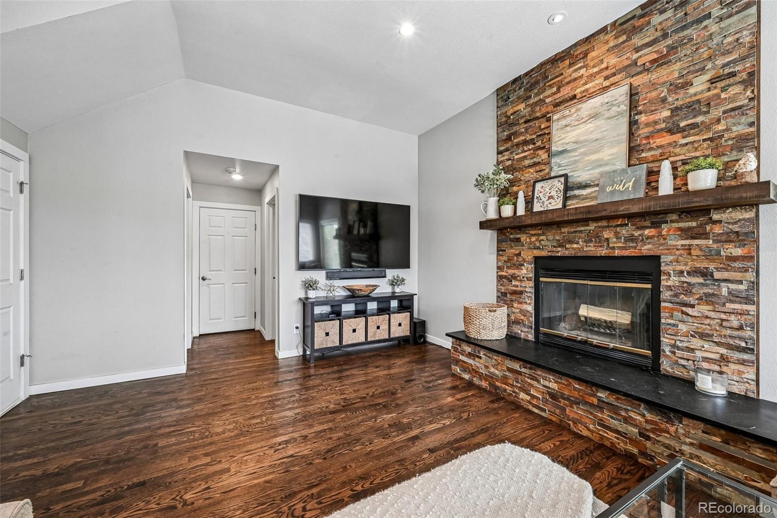 8641 Snowbrush Lane Highlands Ranch, CO 80126 - Photo 15 of 35