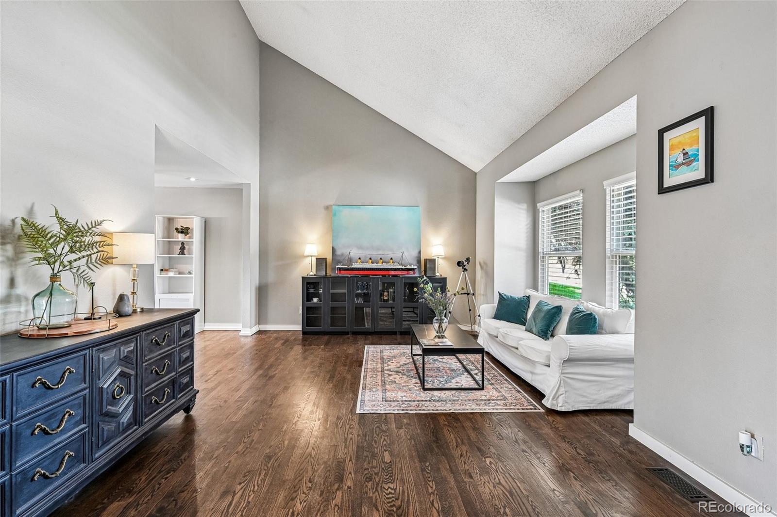 8641 Snowbrush Lane Highlands Ranch, CO 80126 - Photo 4 of 35