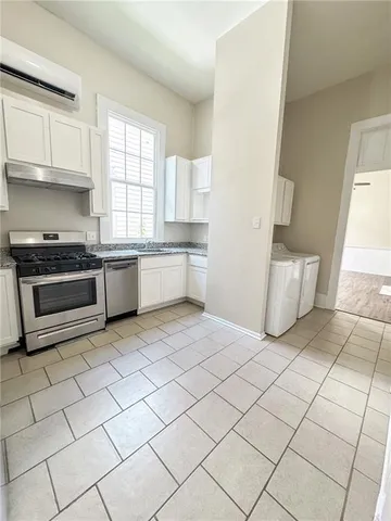 $1,450 | 2129 South Liberty Street, New Orleans, LA 70113