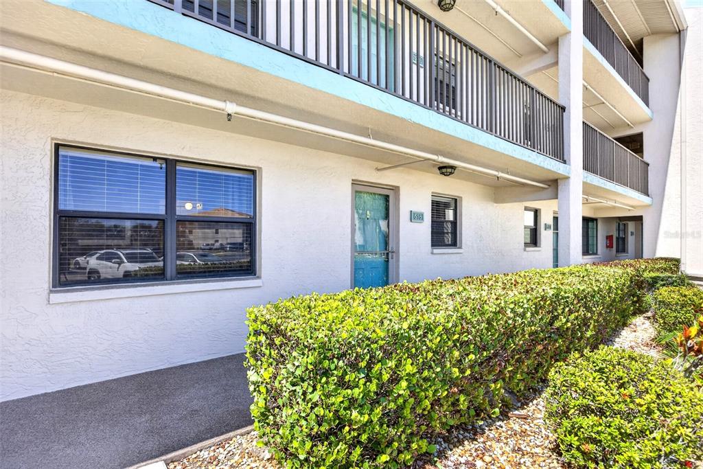 175 Kings Highway, Unit 516 Punta Gorda, FL 33983 - Photo 34 of 37 a front view of a building