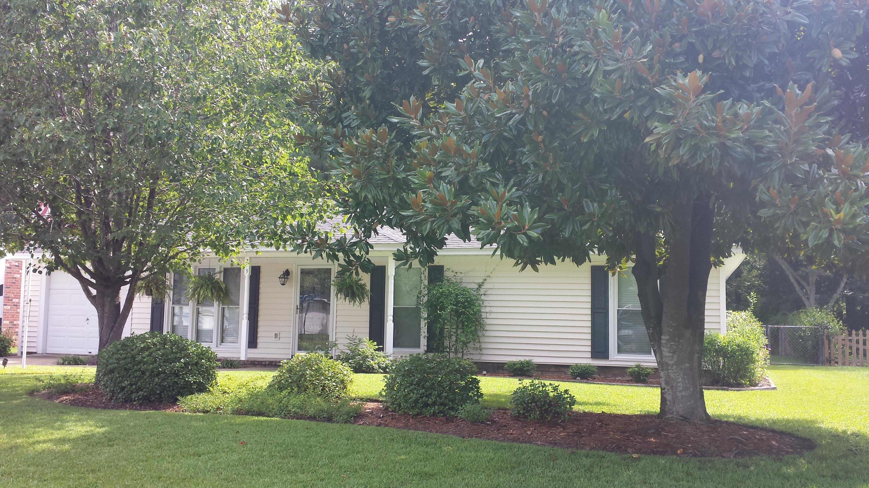 213 Foxborough Road Goose Creek, SC 29445 - Photo 2 of 21 20150804_110105