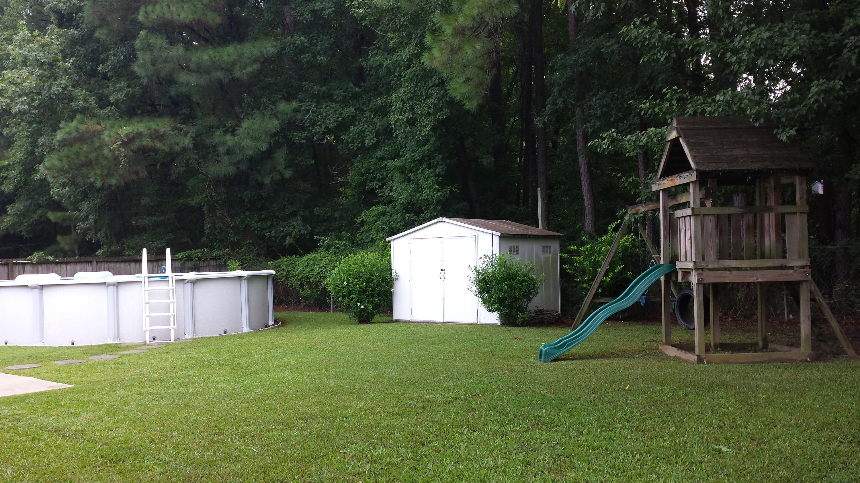 213 Foxborough Road Goose Creek, SC 29445 - Photo 4 of 21 20150804_103730