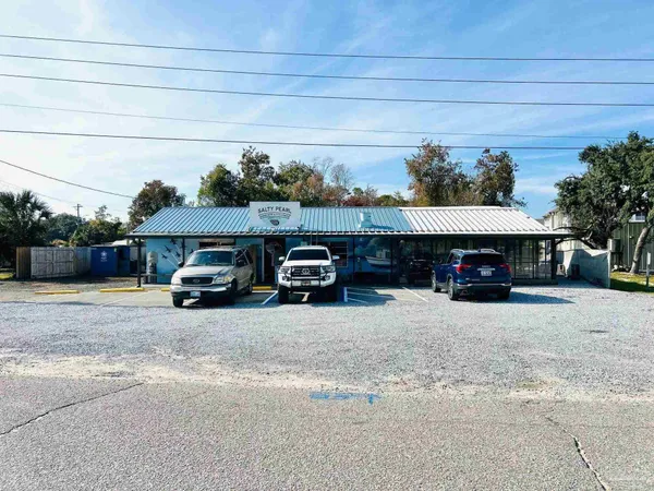 $389,900 | 5904 North Bay Point Drive, Pensacola, FL 32507